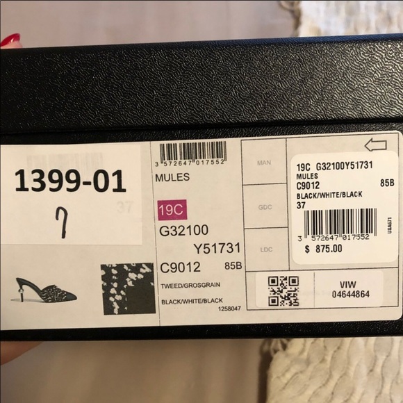 SOLD-Chanel tweed black and white mules 37 - Picture 8 of 12